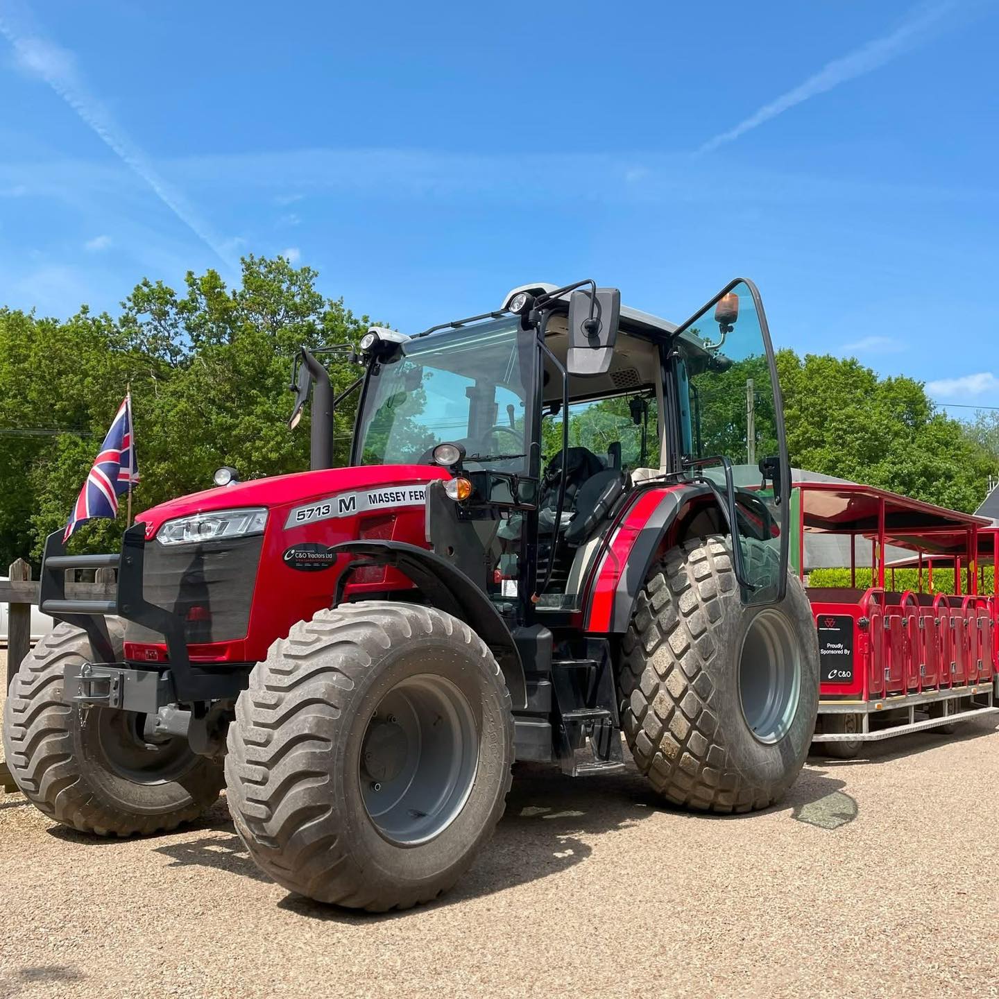 Red Tractor at Robin Hill
